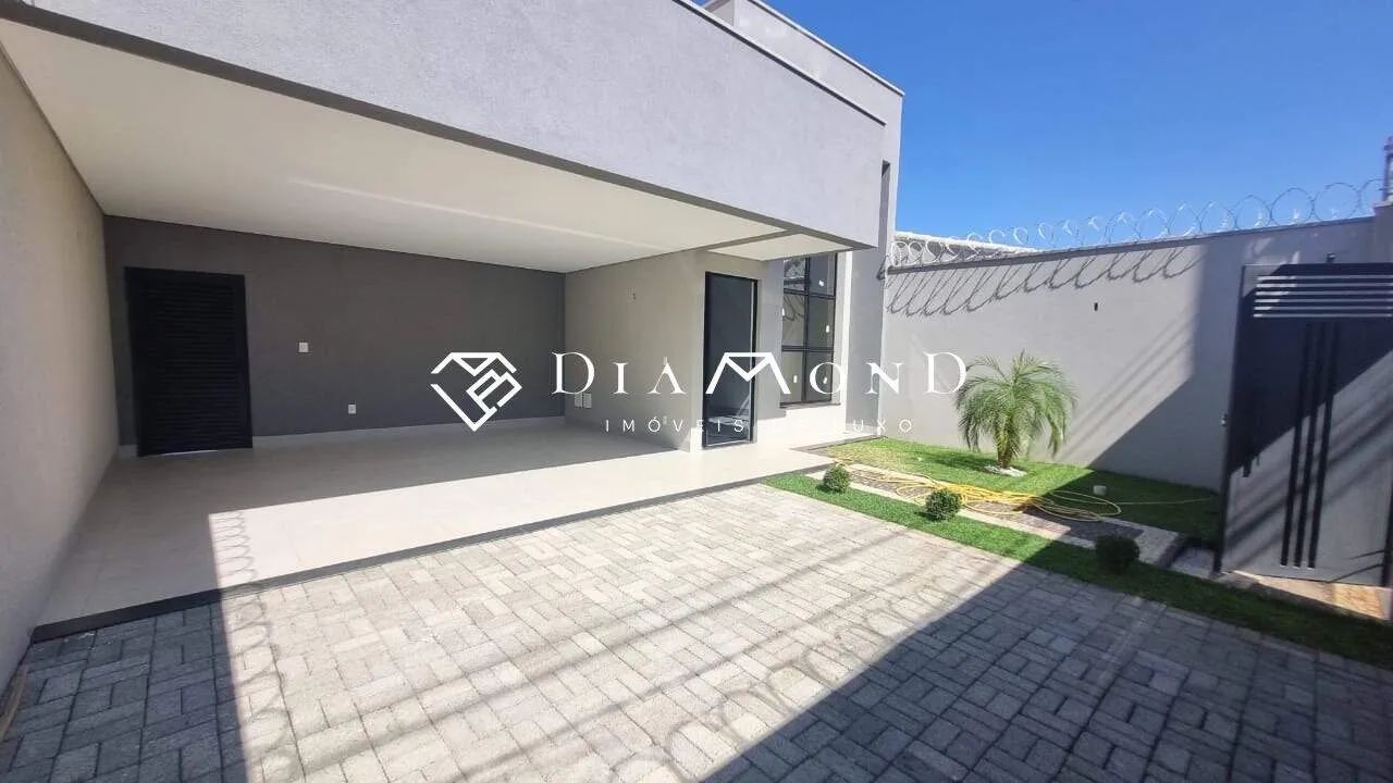 Casa 3 Suítes com Pé Direito Duplo e Varanda Gourmet  Espaço e Conforto! - Foto 2