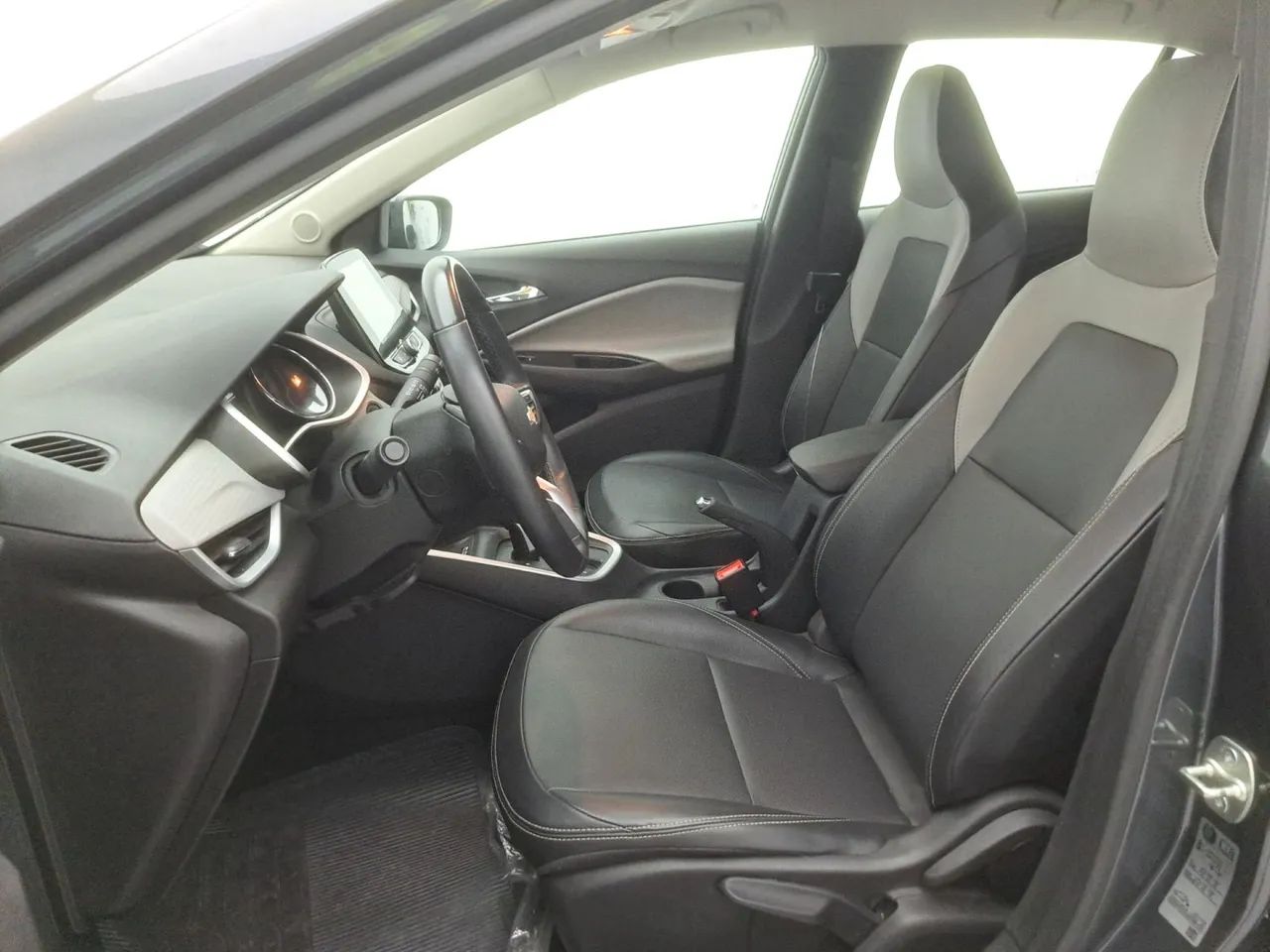 Chevrolet Onix Hatch Premier 1.0 12V TB Flex Aut. 4P, foto 16 de 18