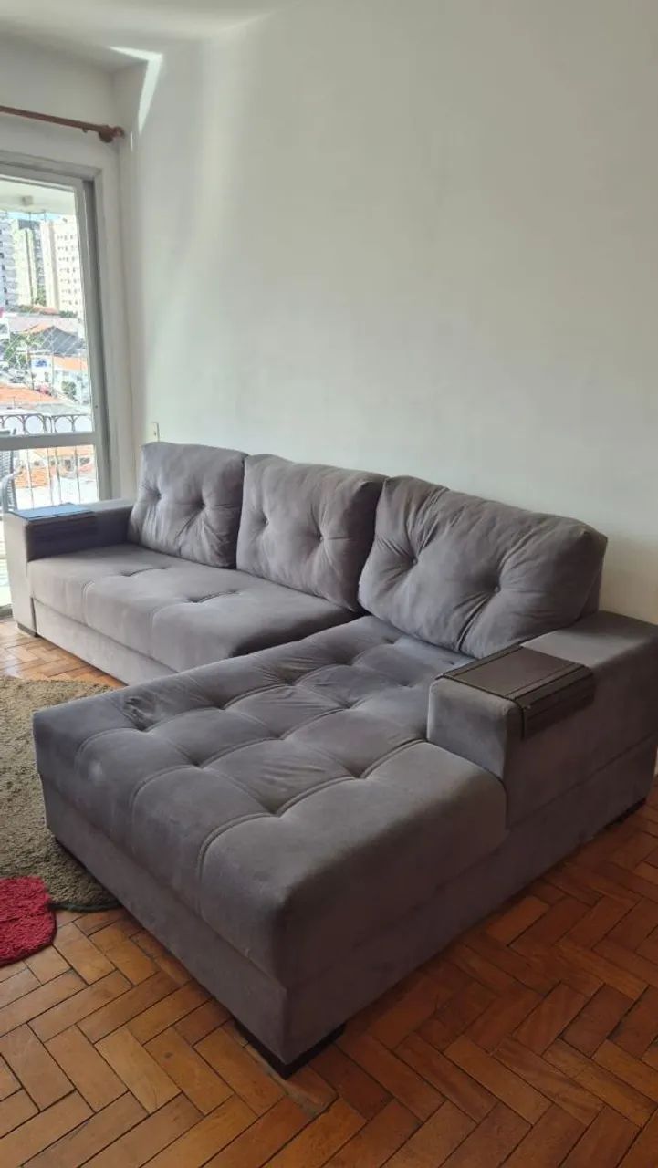 VENDO SOFÁ RETRÁTIL E RECLINÁVEL CINZA - ÓTIMO ESTADO -  TECIDO SUEDE CINZA - CONFORTÁVEL