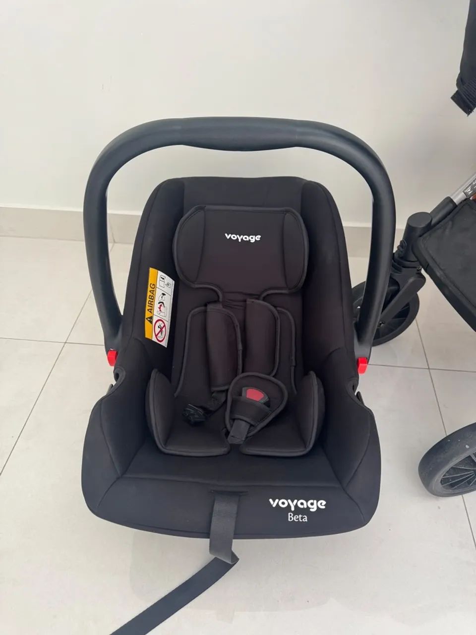 Carrinho de bebê com Moisés e bebê conforto voyage - Foto 2