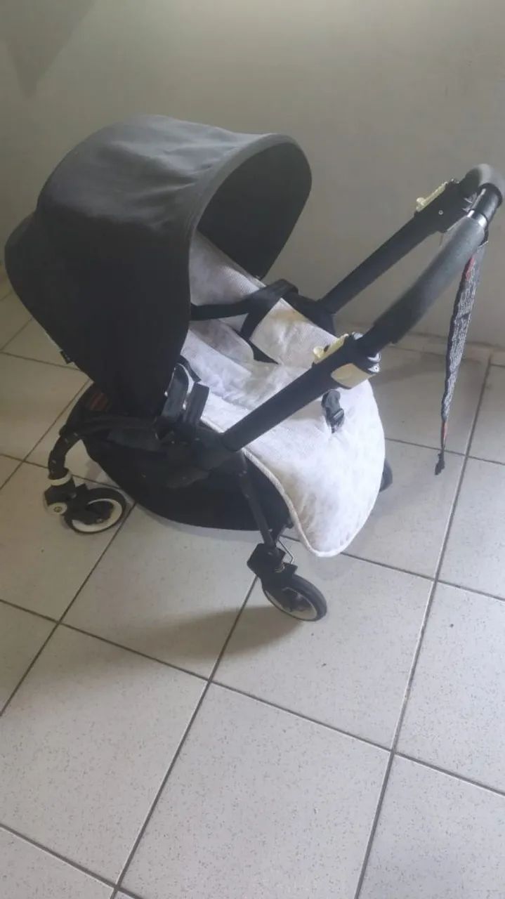 Carrinho de bebê com bebê conforto  - Foto 5