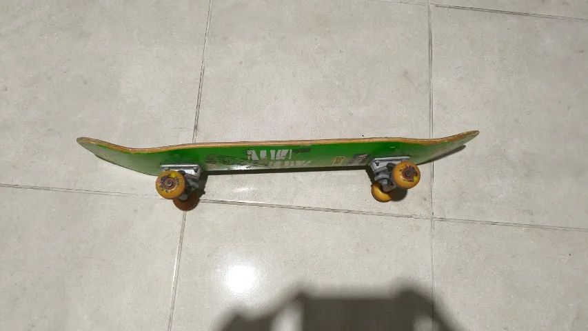 skate shape DROP DEAD - Foto 2