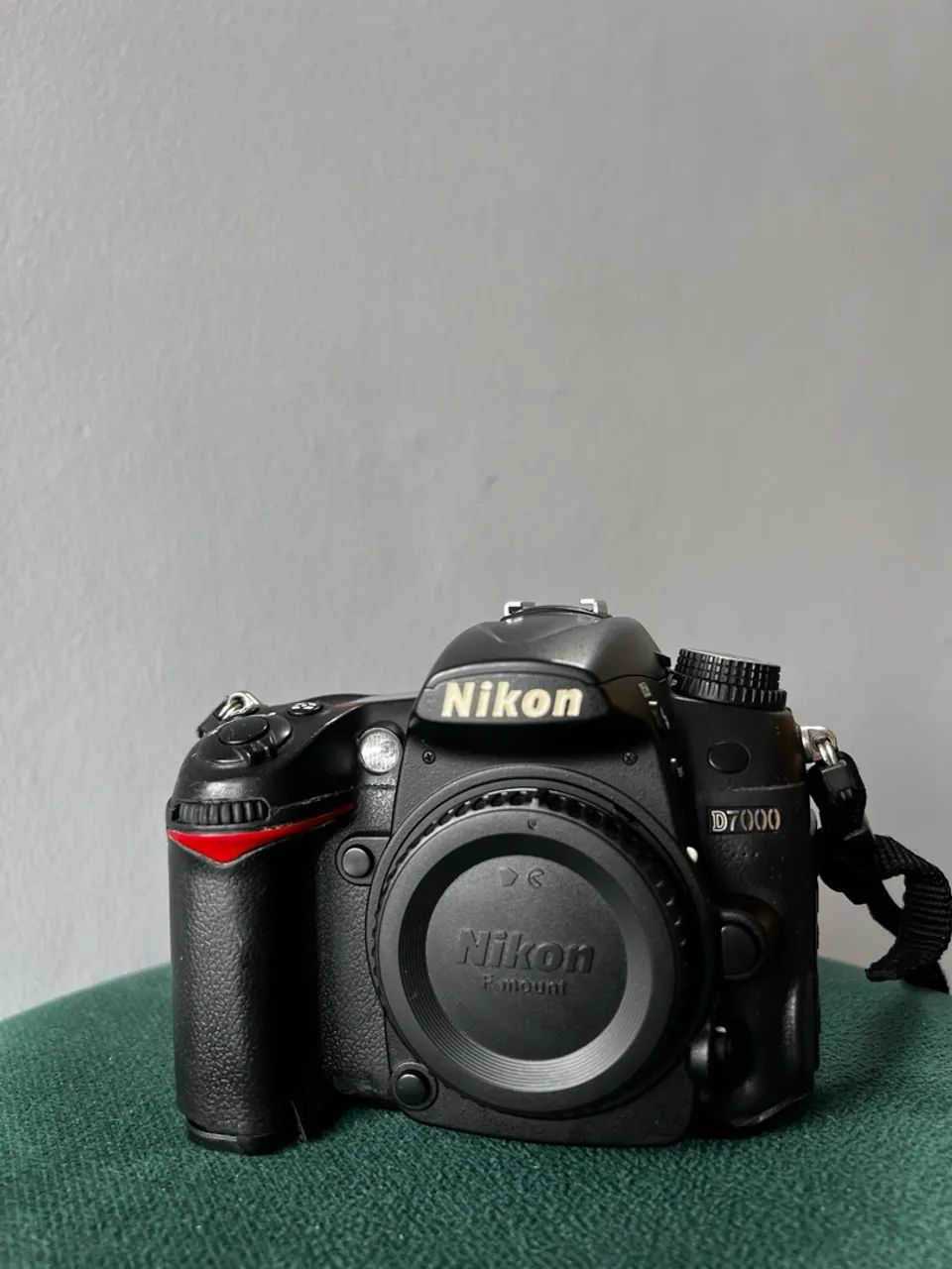 CÂMERA NIKON D7000