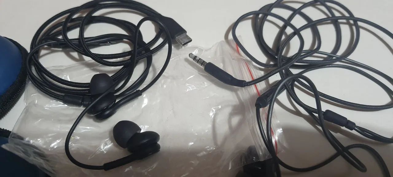 Fones de ouvido AKG  - Foto 3