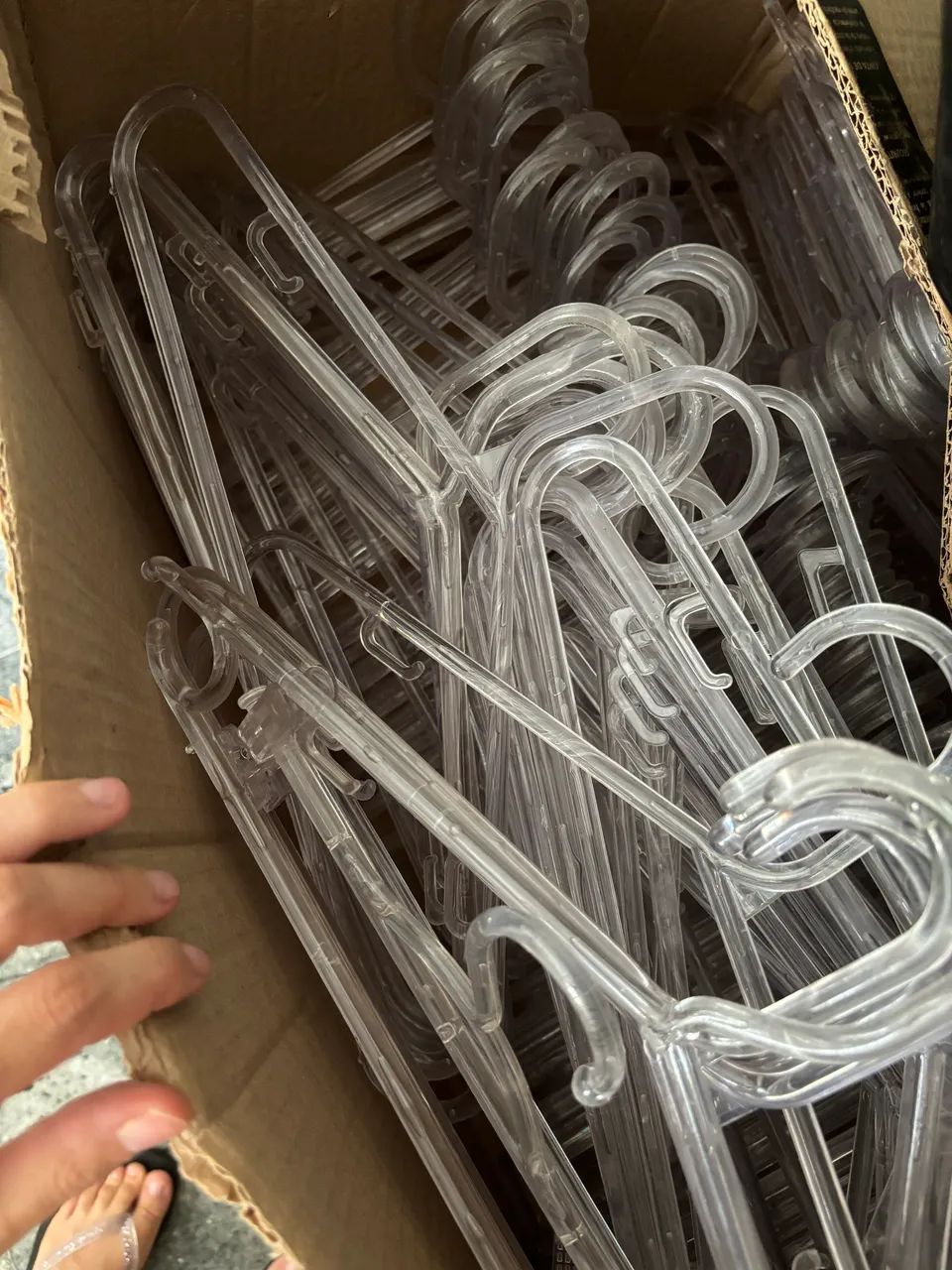 Cabide acrílico 100unidades  - Foto 2