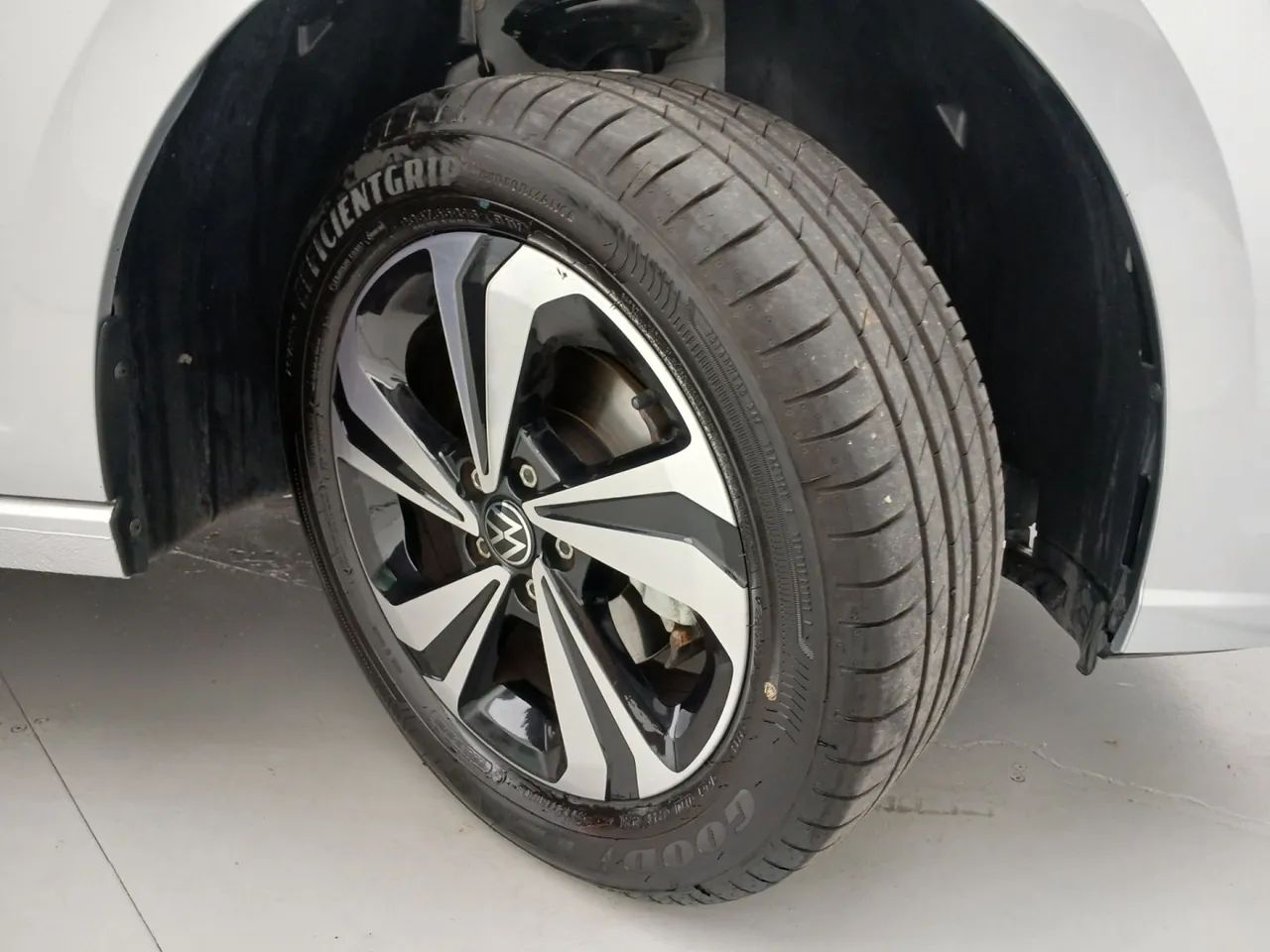 Volkswagen Virtus TSI 1.0 Flex 12V 4p Aut., foto 13 de 18