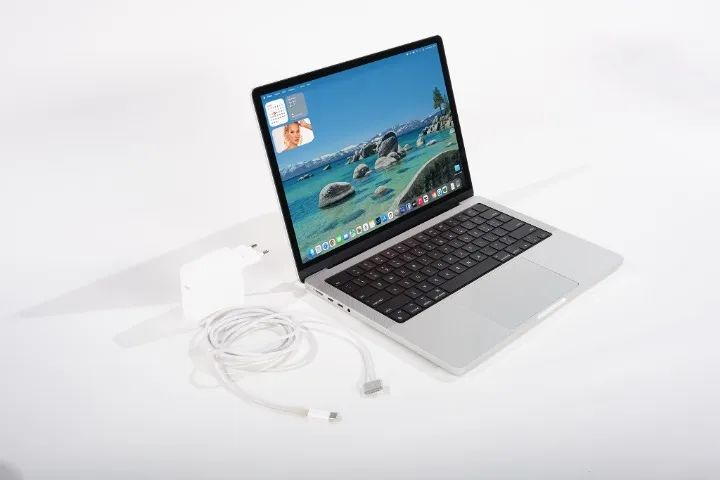 Macbook Pro M3 14 Silver 8gb De Ram 512gb Ssd