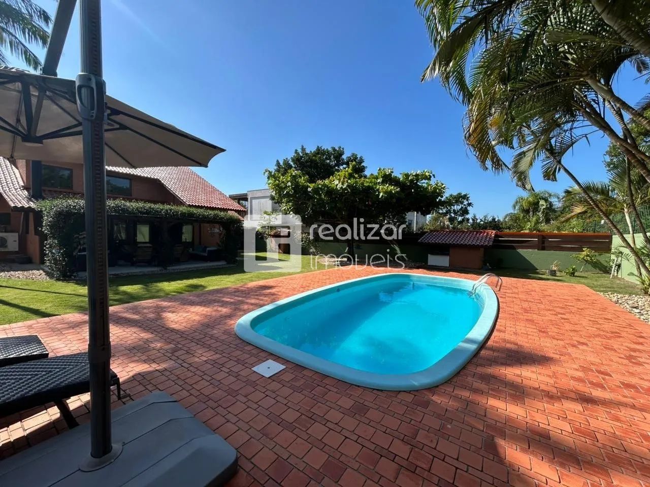 Casa em condominio com 4 dormitórios no Rio Tavares, Florianopolis. - Foto 4