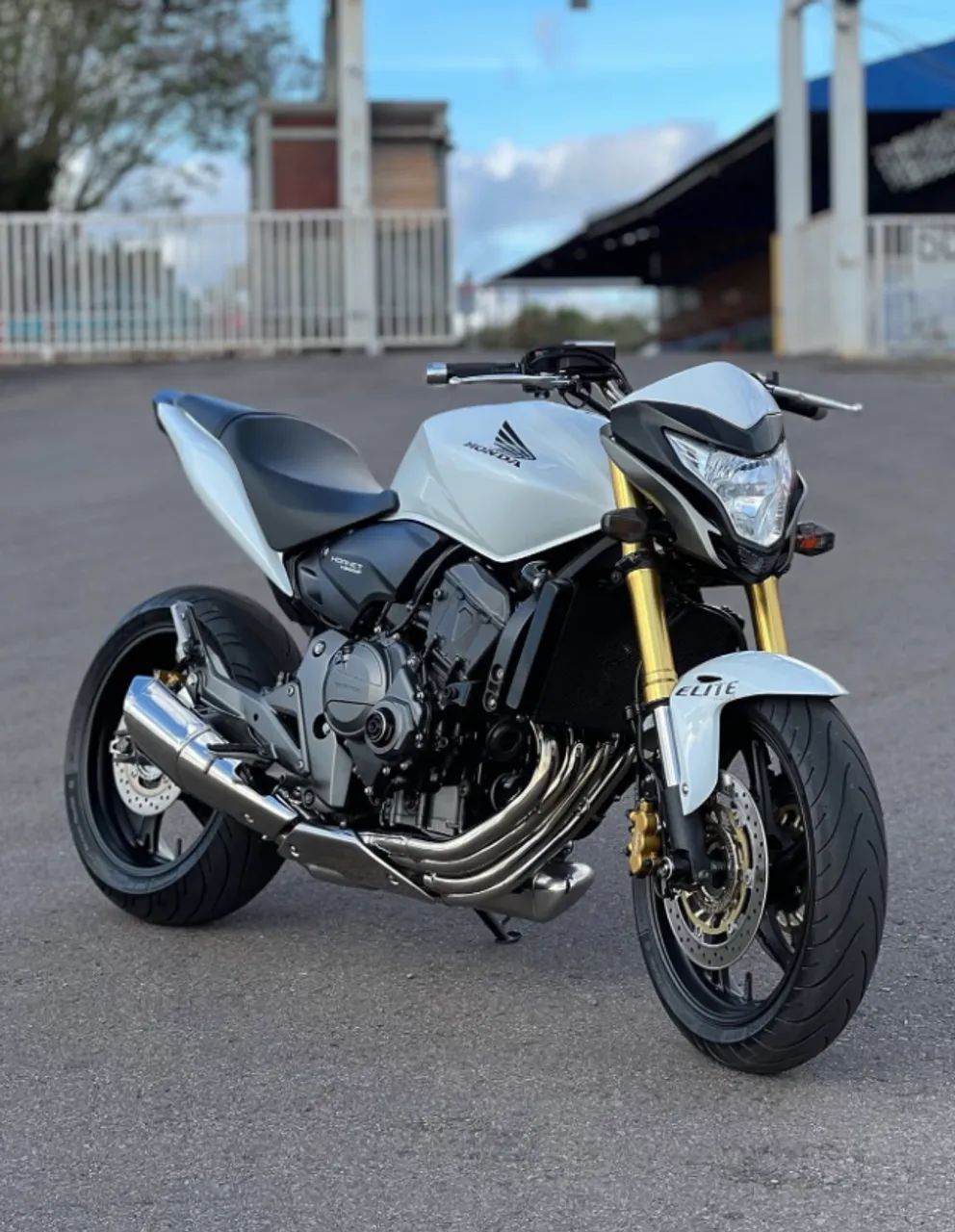 HORNET / CB 600F 2014 COM ENTRADA + PARCELAS