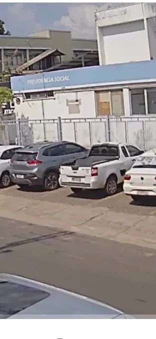 Alugo salas comerciais para escritórios e comércio centro em frente ao inss - Foto 4