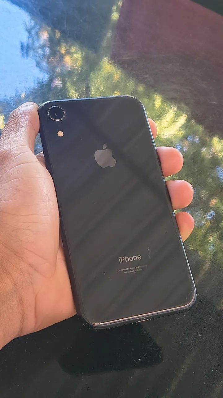 Vendo iphone xr 64 gigas super conservado! - Foto 2
