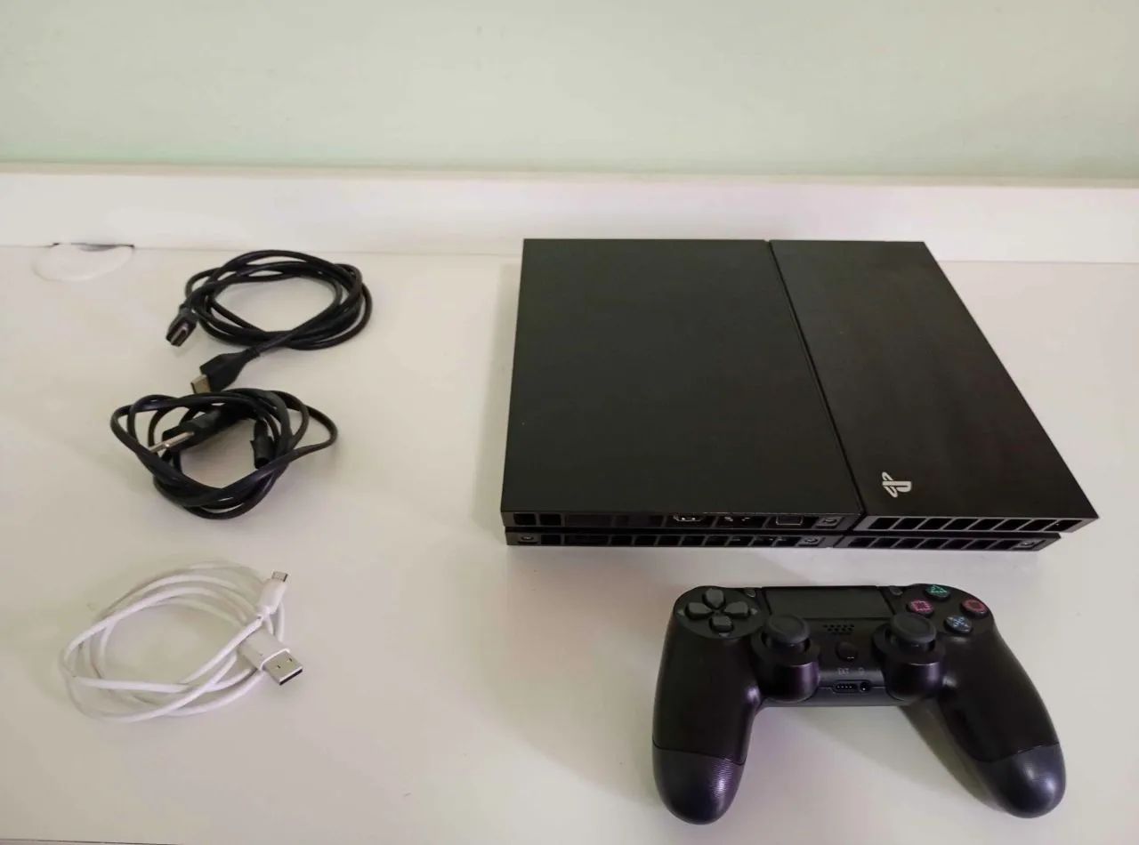 Playstation 4 fat