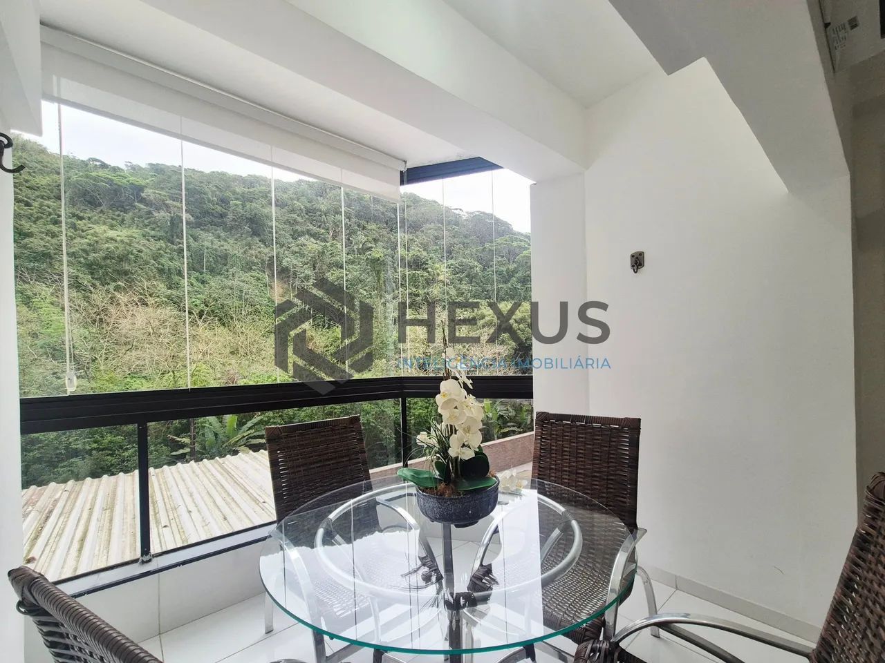 Apartamento com varanda e lazer nas Pitangueiras, Guarujá - Foto 5