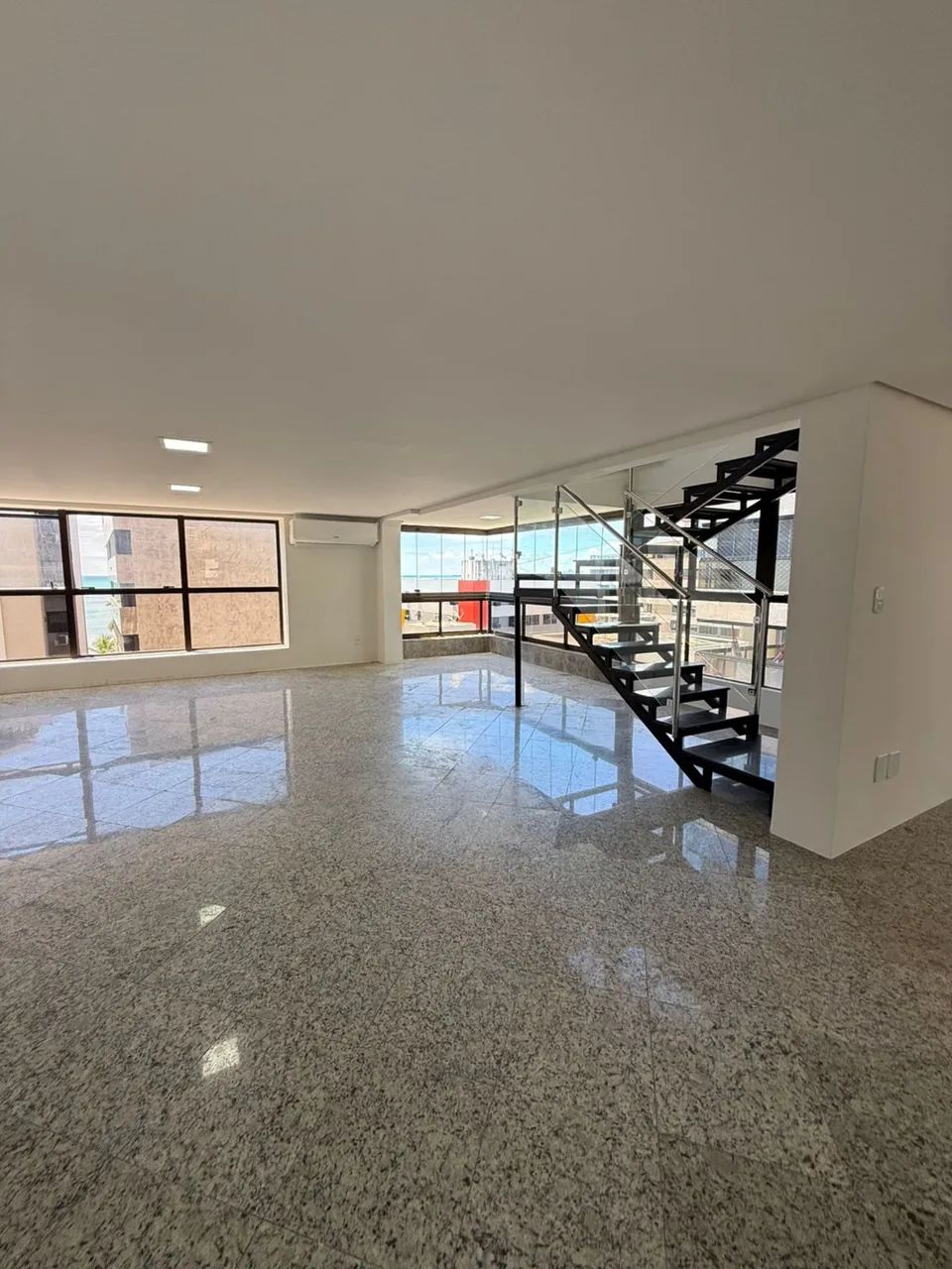 Cobertura a venda na ponta verde edifício hermitage OPORTUNIDADE - Foto 2