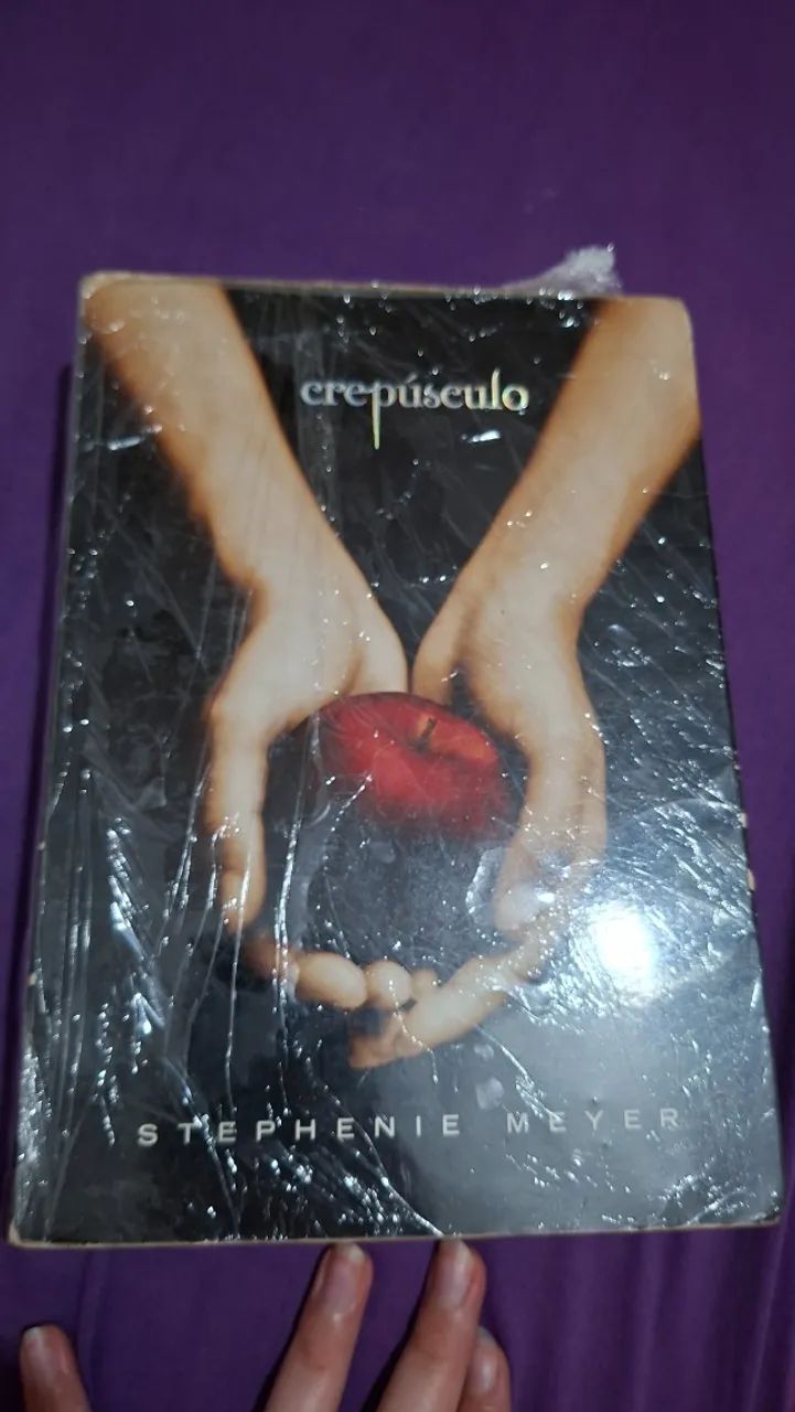 Livros: Crepúsculo e Lua Nova  - Foto 3