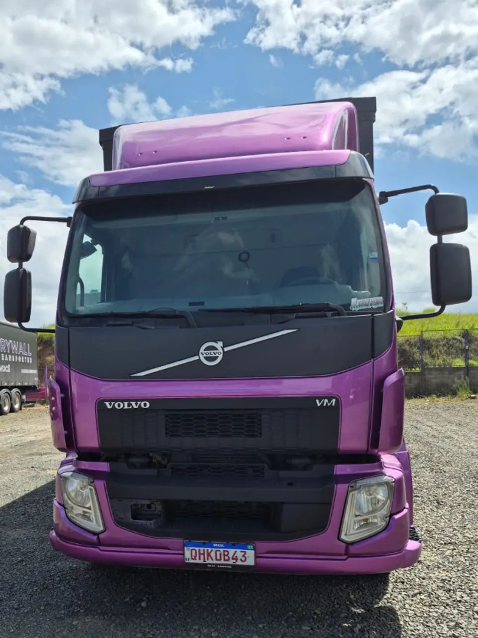 Volvo Vm 330 2015 8x2 Sider - Foto 2