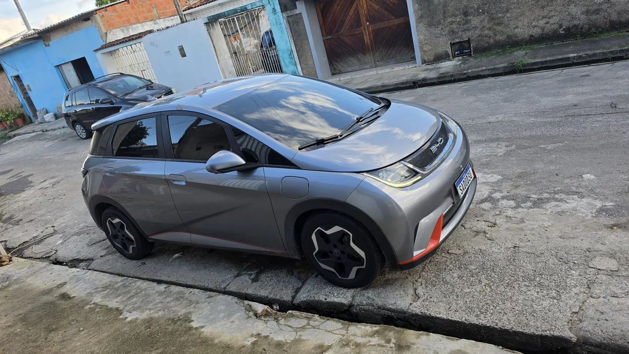 BYD Dolphin EV (Elétrico) 2024