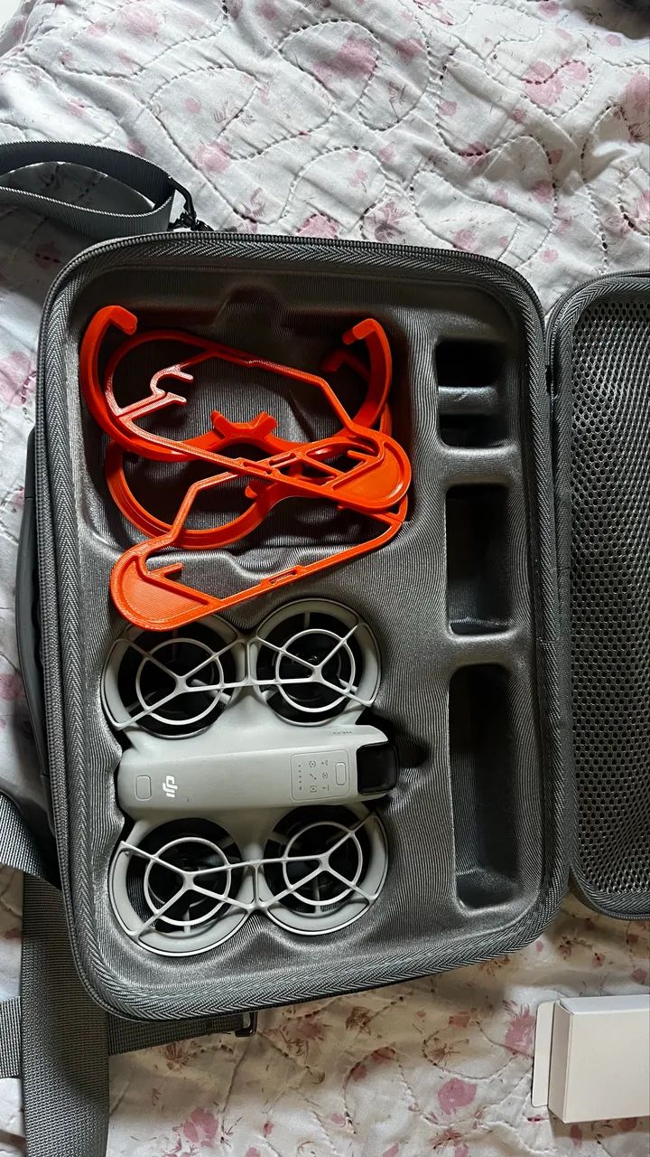 Drone DJI Neo completo Com controle, case e proteação extra - Foto 3