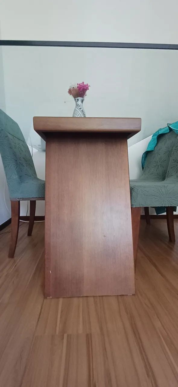 Mesa de Jantar com 4 Cadeiras + Tampo de Vidro - Linda e Conservada - Foto 2