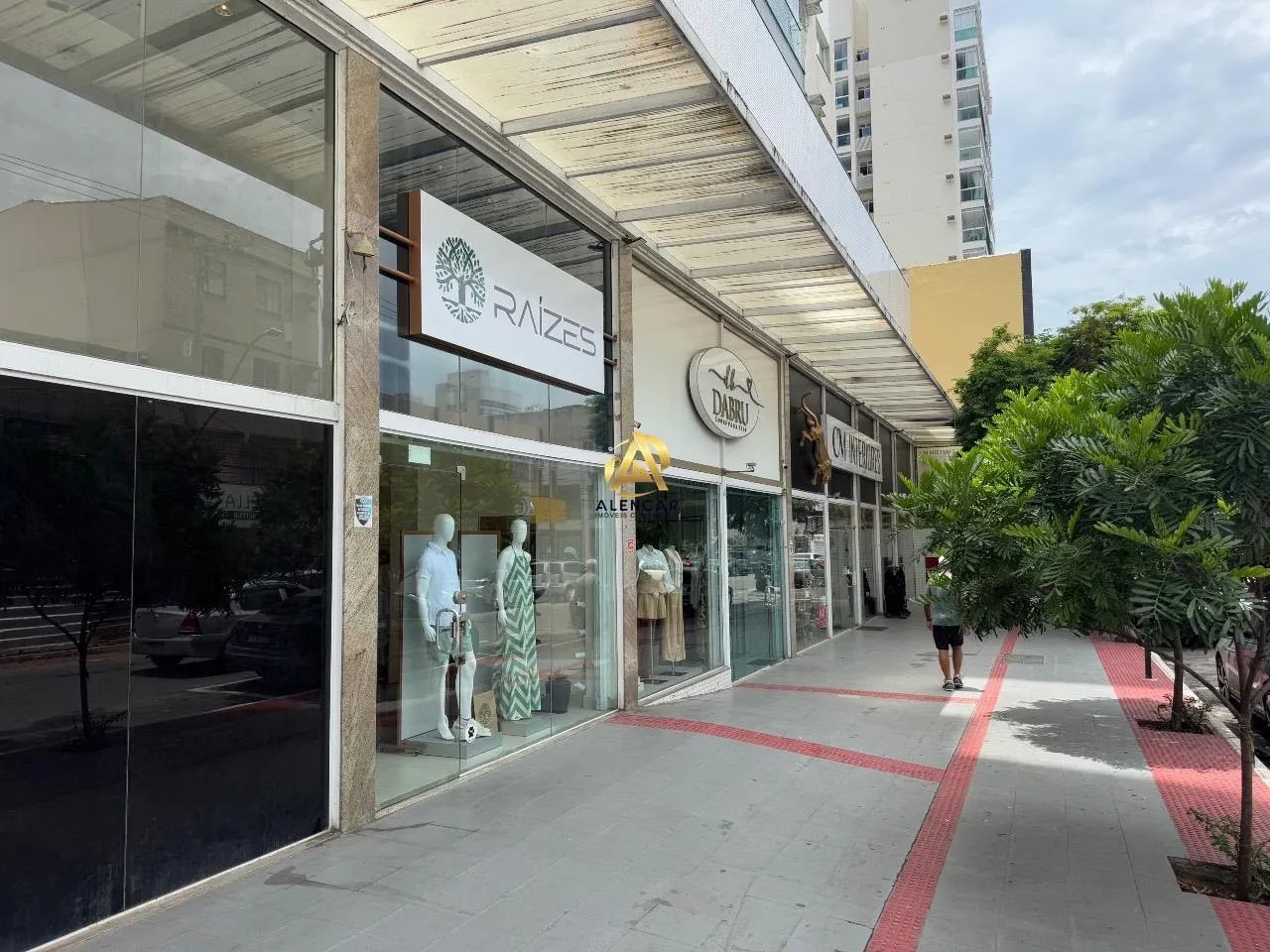 Duas Lojas Comerciais em Itapuã | Oportunidade de Investimento com Renda - Foto 2