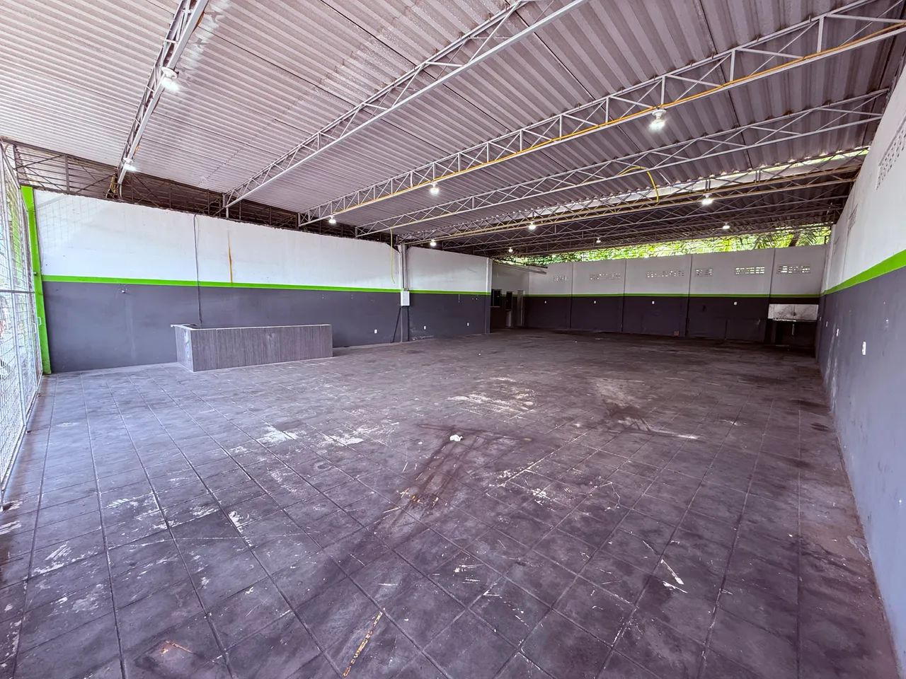 Alugo Ponto Comercial na Tancredo Neves - Foto 5