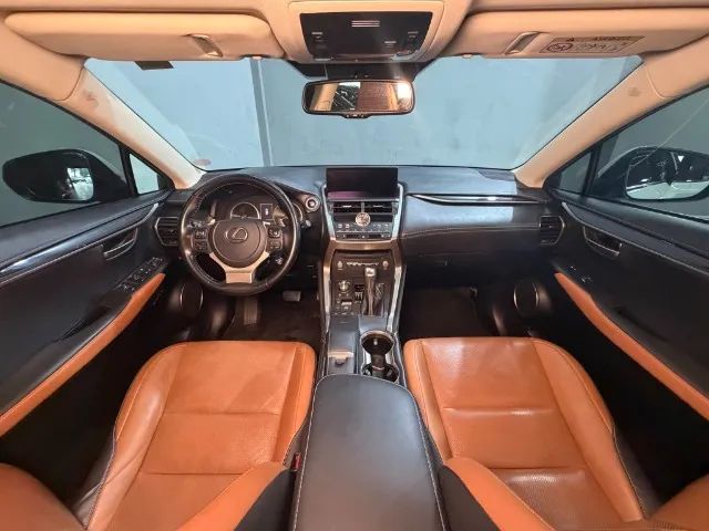 Lexus NX-300 H Luxury 2.5 16V Aut., foto 7 de 11