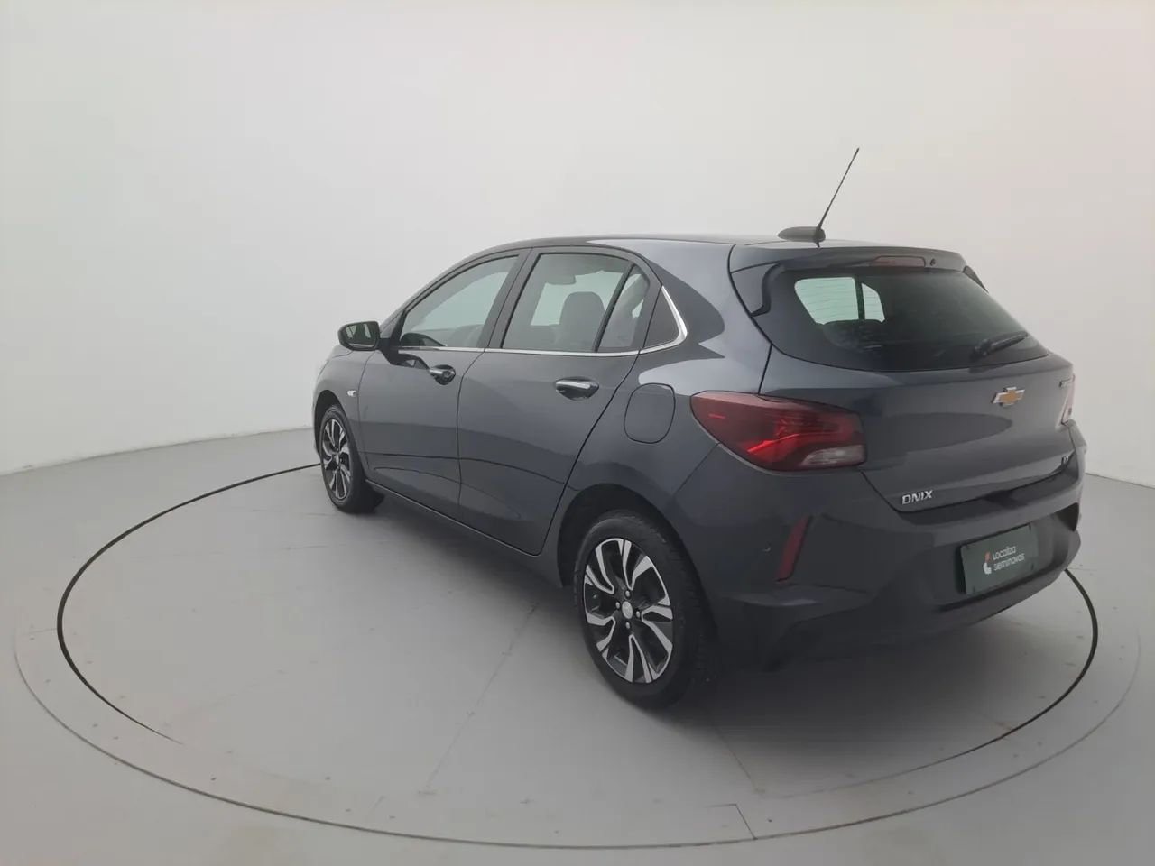 Chevrolet Onix Hatch Premier 1.0 12V TB Flex Aut. 4P, foto 3 de 18