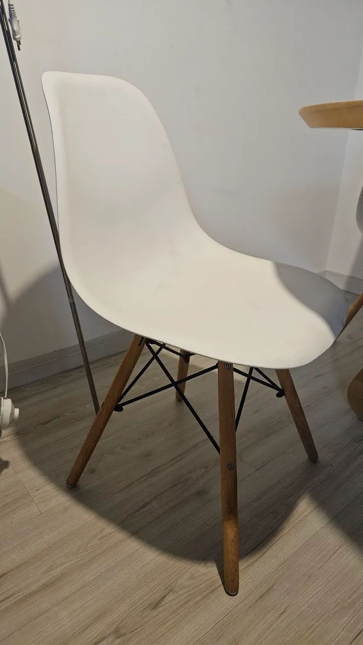 Mesa com 4 cadeiras  - Foto 5