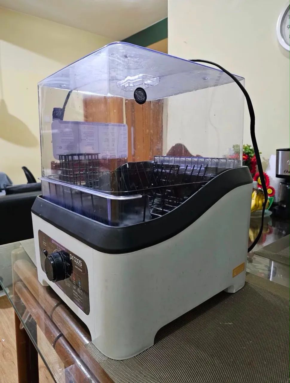 MÁQUINA DE LAVAR LOUÇAS 