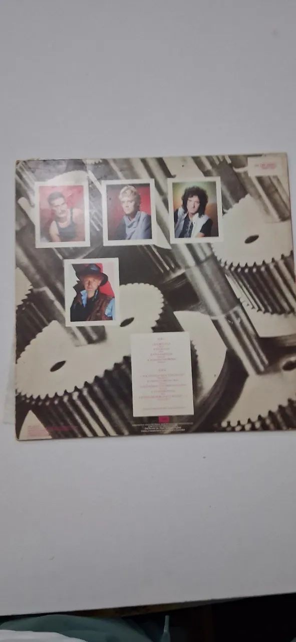 Lp queen "the works" usado  - Foto 2