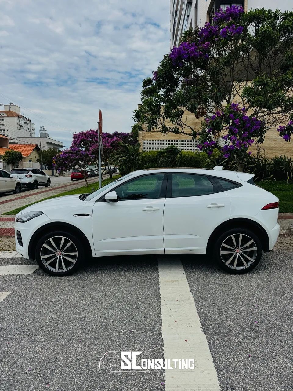 Jaguar E-Pace R-dynamic S 2.0 AWD 249cv Aut. 2018 - Foto 2