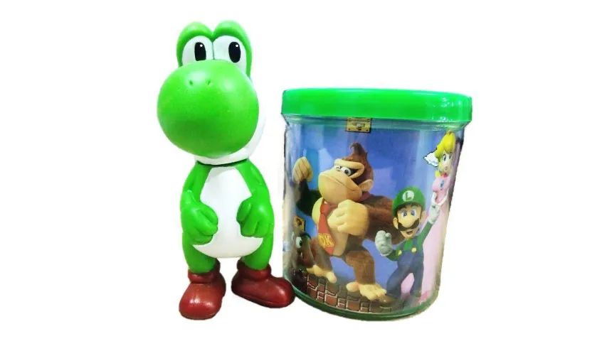 Boneco Yoshi + Caneca 350ml Personalizada -Coleção Super Mario - Loja Coimbra - Entregamos - Foto 3