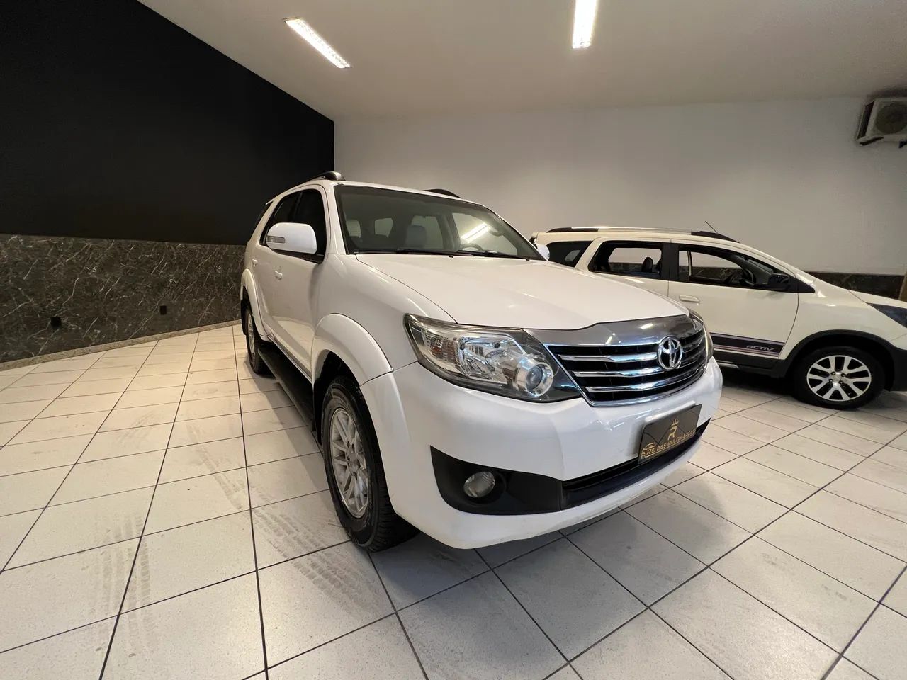 Toyota Hilux SW4 SR 4X2 2.7/ 2.7 Flex 16V Aut. 2015 2015