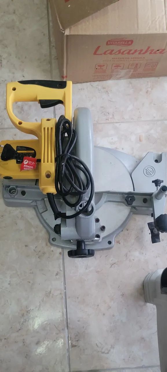 Serra Esquadria Vonder de 127 volts. - Foto 4