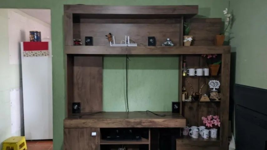 Hack para TV com  Nichos - Excelente Estado - Foto 2