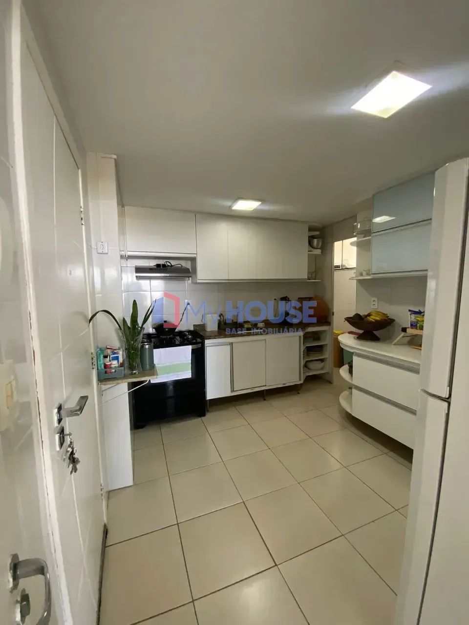 Apartamento com vista mar próximo ao centro de Ilhéus | 3 quartos e lazer completo - Foto 3
