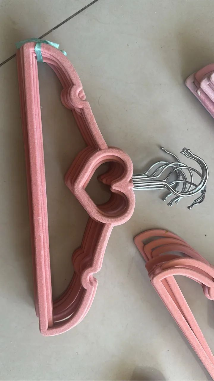 Cabide de Veludo com Coração - Rosa - Foto 4