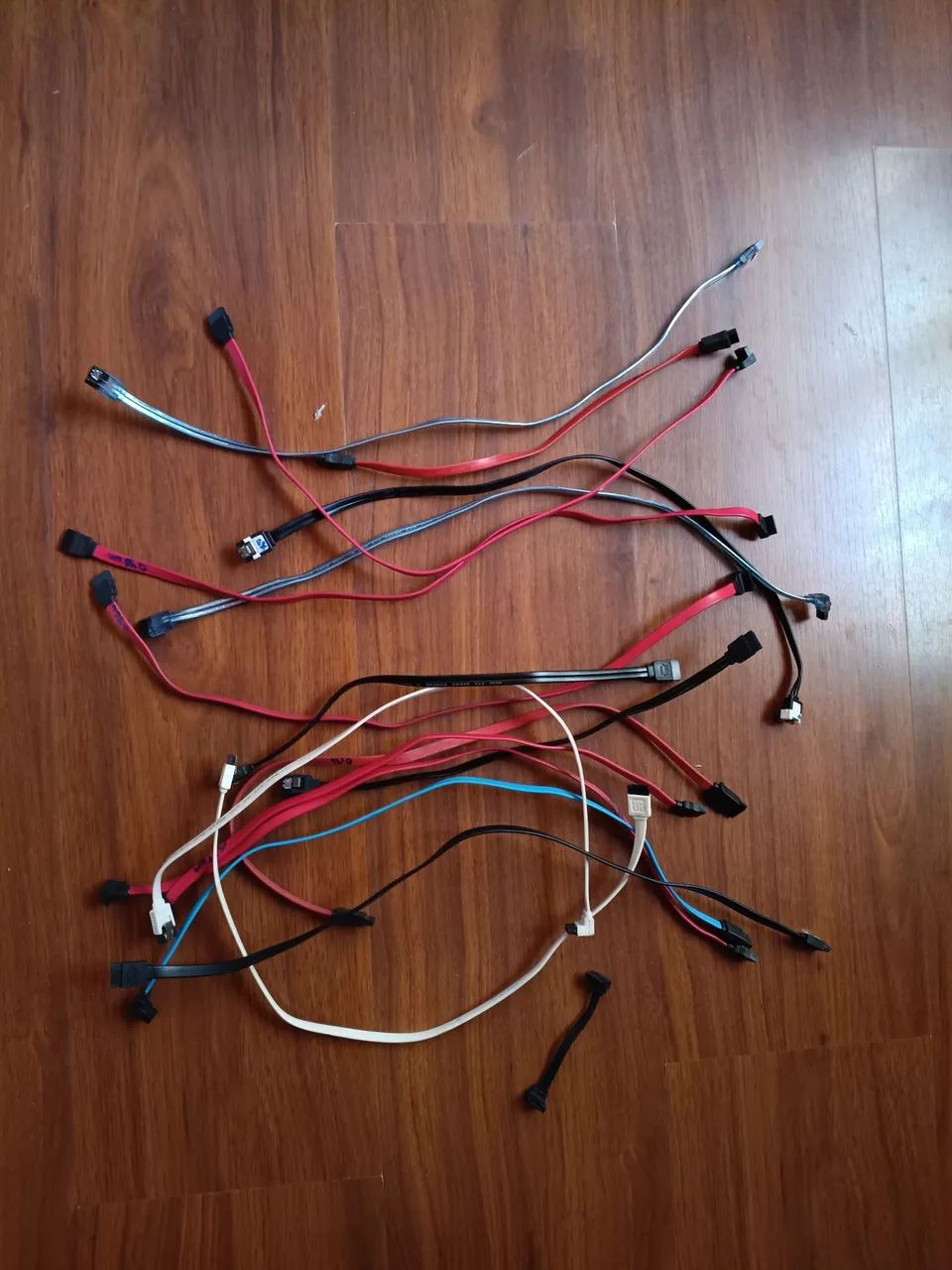 Cabos Sata para HD computador ? - Foto 3