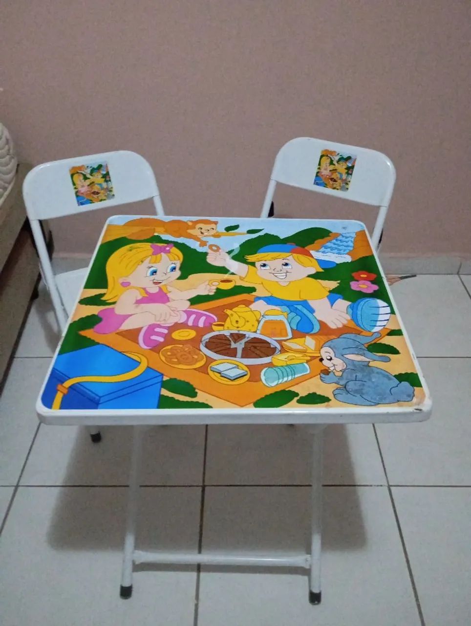 Mesinha com duas cadeirinhas - Foto 3