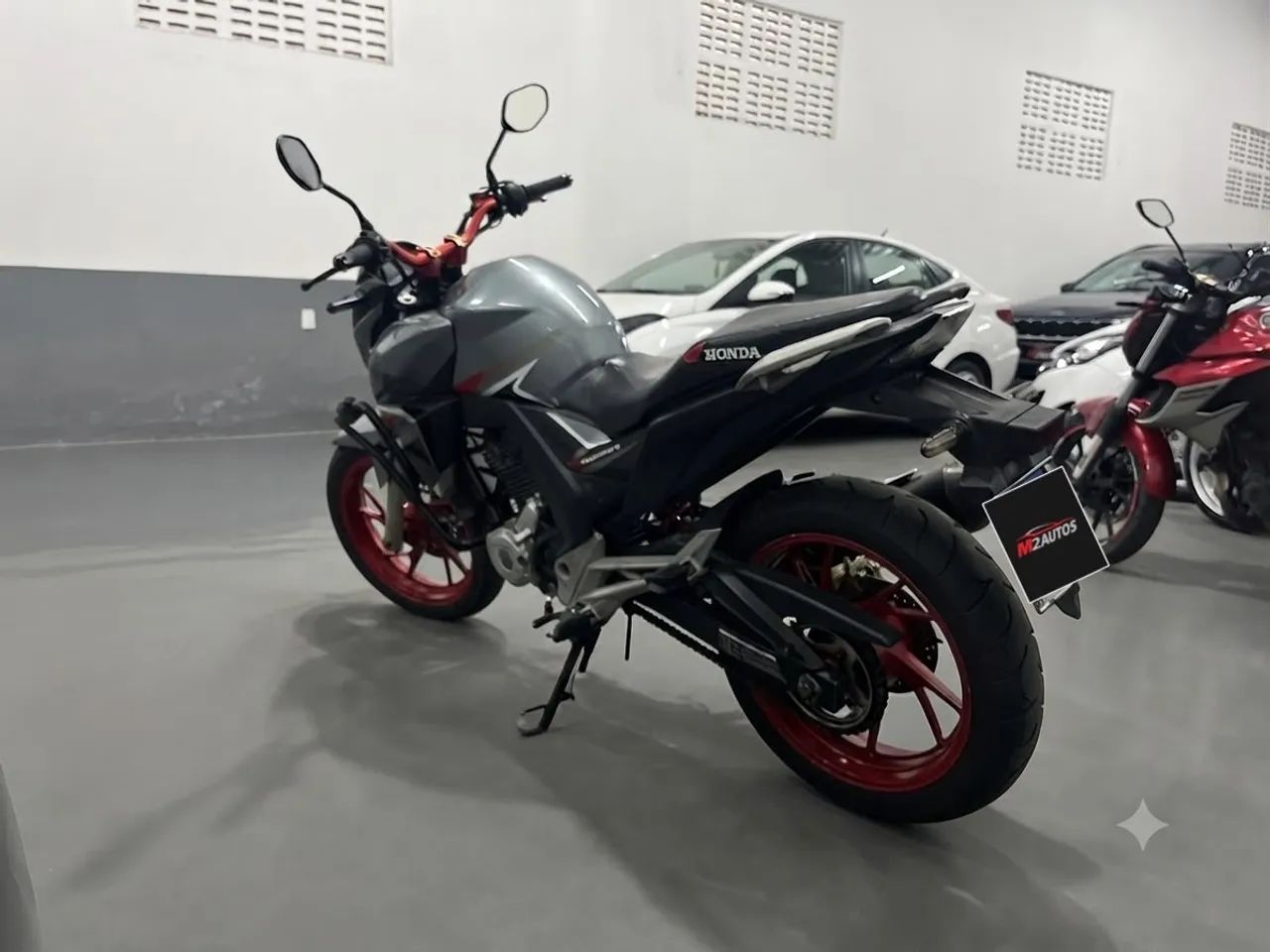 CB 250F Twister  - Foto 5