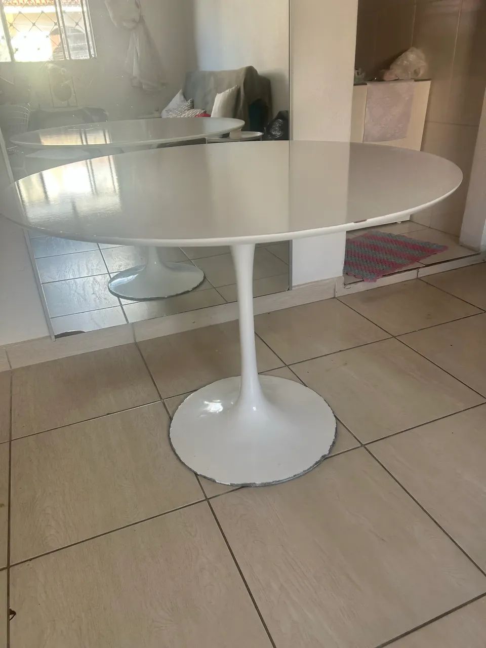 Mesa de jantar para 4 cadeira  1mt x 1mt 