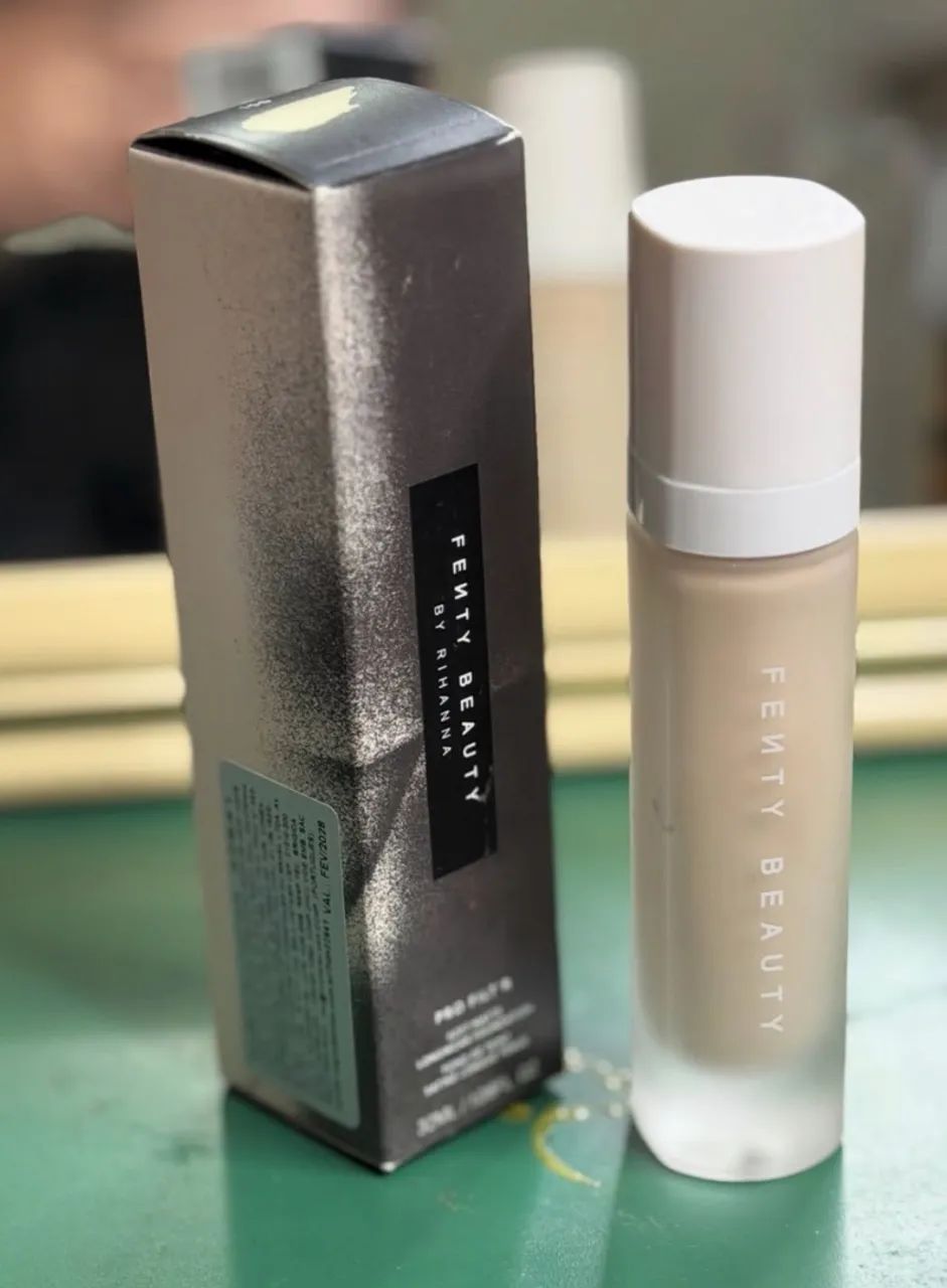 BASE FENTY BEAUTY SOFT MATTE