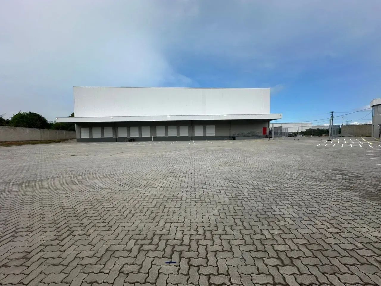 Galpão com área total de 4500m² no Civit II - Foto 8