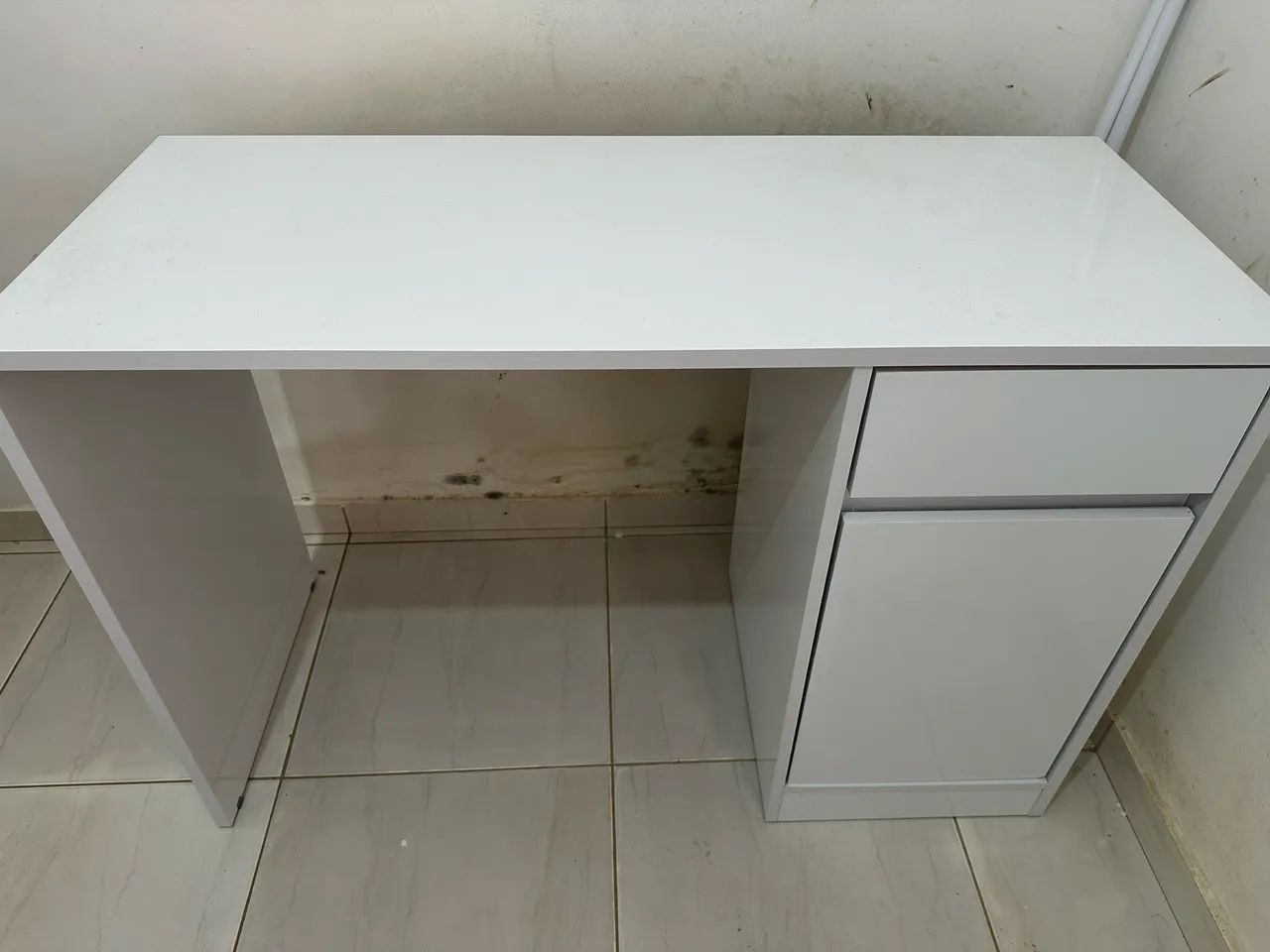 Mesa de estudos  - Foto 2