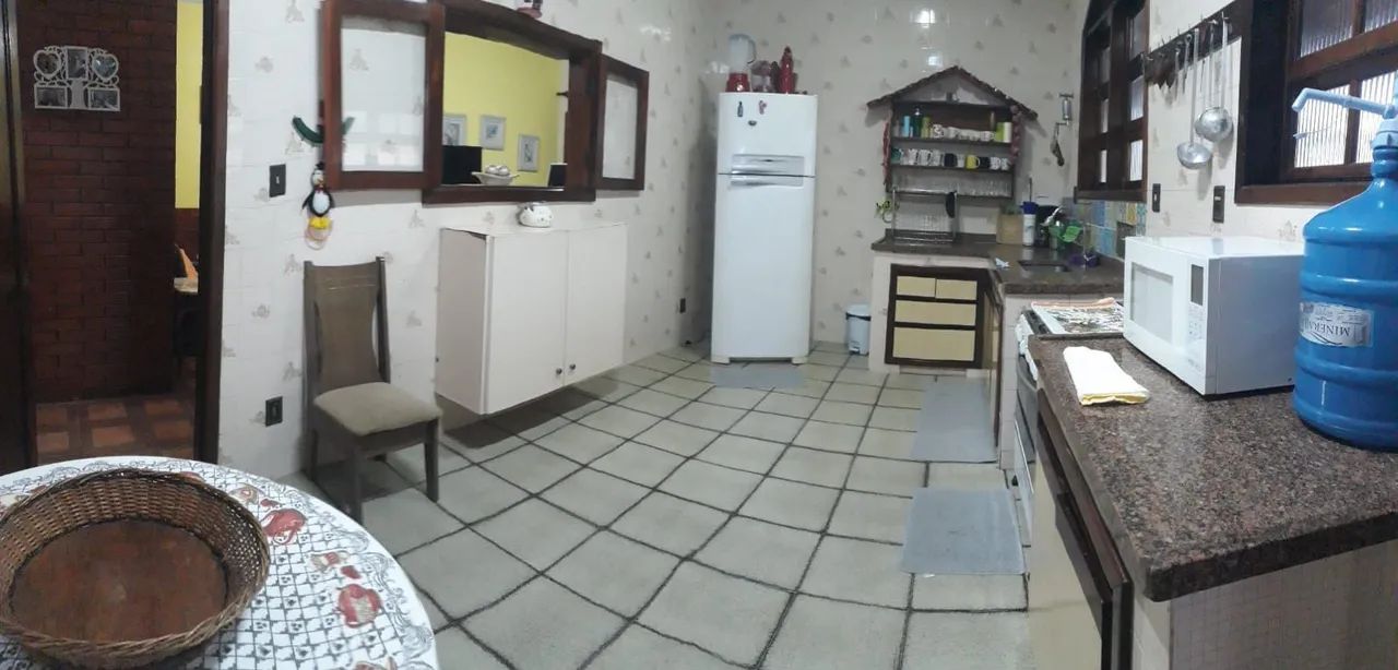  Casa para Temporada-Conforto, Espaço e Lazer a apenas 150 metros da Praia-Angra dos Reis  - Foto 9
