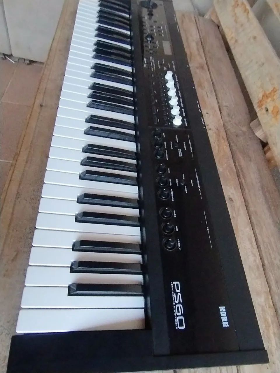 TECLADO KORG  - Foto 3