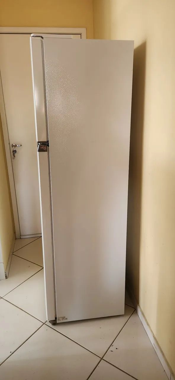Vendo geladeira duplex, muito boa. - Foto 3