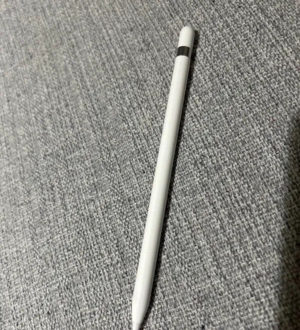 Apple iPadAir6【さんぴ品】 iPad Air (3ª Geração) 64 GB Cinza Espacial + Apple Pencil
