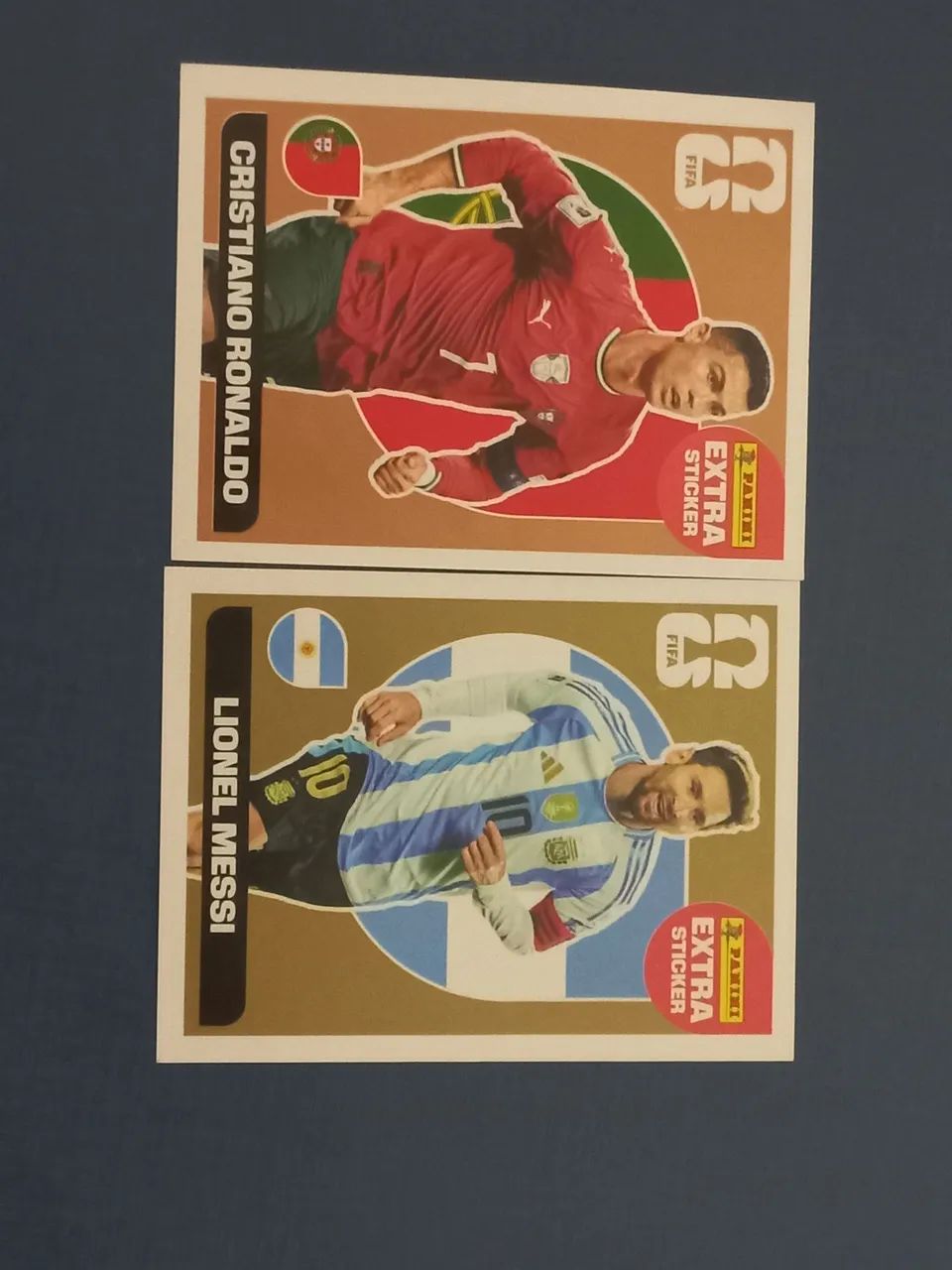 Cristiano Ronaldo Bronze e Messi Gold. 