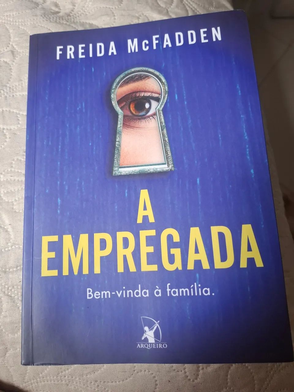 Livro a empregada
